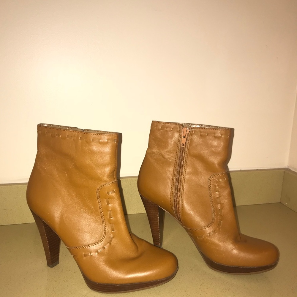 Guess Booties 6 1/2